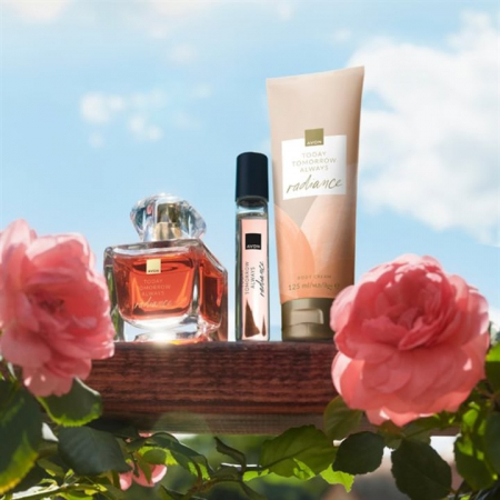 Set AVON TTA Radiance – 3 Produse [1]