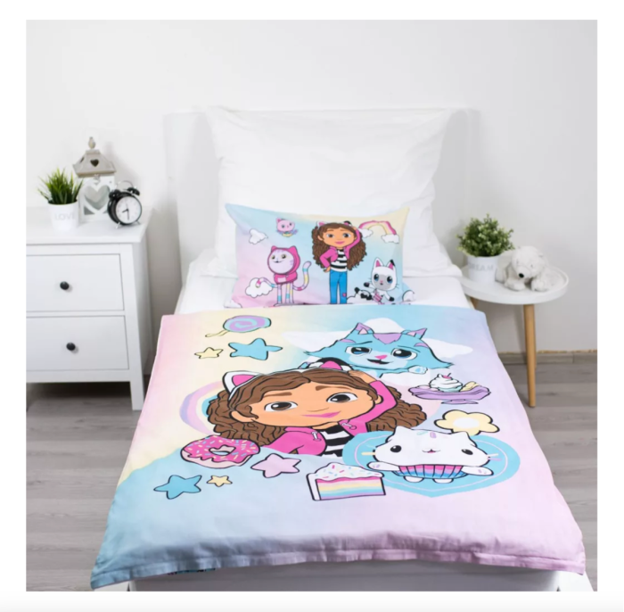 Set de lenjerie pat copii ALMIDO, Gabby's Dollhouse Sugar Dream, cearceaf pilota si husa fata de perna, 100x135 cm, 40x60 cm [2]