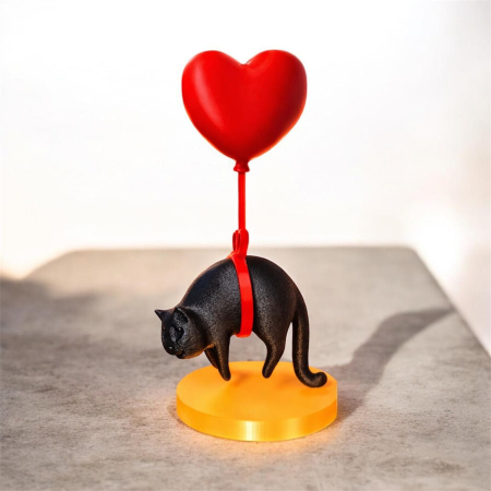 Produse - Pisicuta suspendata cu balon in forma de inima – decor 3D