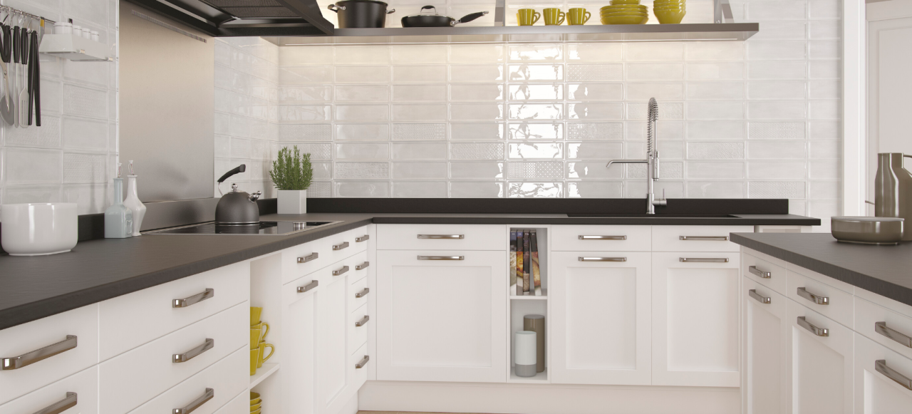 Faianta portelanata Decor Titan White Brillo 10x30.5, alb finisaj lucios [3]