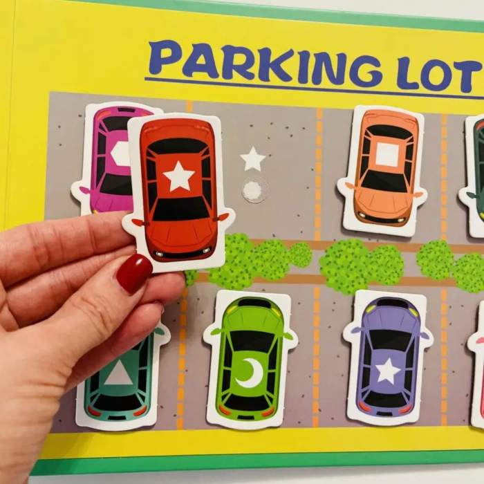 Carte Educativa cu Stickere Reutilizabile, Quiet Book Senzoriala cu Pagini Interactive, Joc Montessori, Seria ''Vehicule si Masini'', Puzzle, Dezvolta Motricitatea Fina si Logica [3]