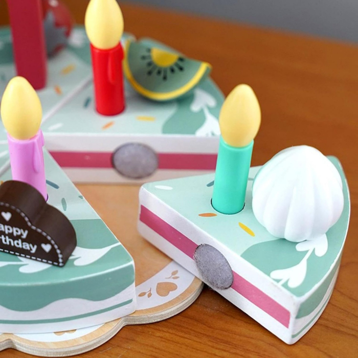 Jucarie Educativa Montessori din Lemn, Set de Joaca Interactiv, Model Tort Aniversar Interactiv cu Velcro, Include Cifre 1-5 si Accesorii de Taiere, Dezvolta Motricitatea si Imaginatia, 3ani+ [6]