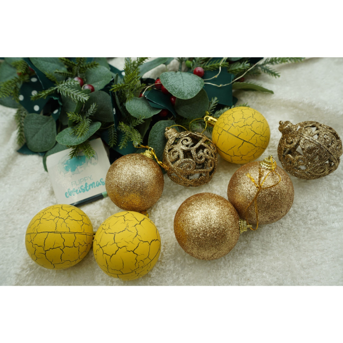 Set de 12 ornamente de brad, de tip Glob, Auriu/ Galben, din plastic, cu finisaj sclipitor, cutie 6 cm adancime x 30 cm inaltime x 18 cm lungime) [3]