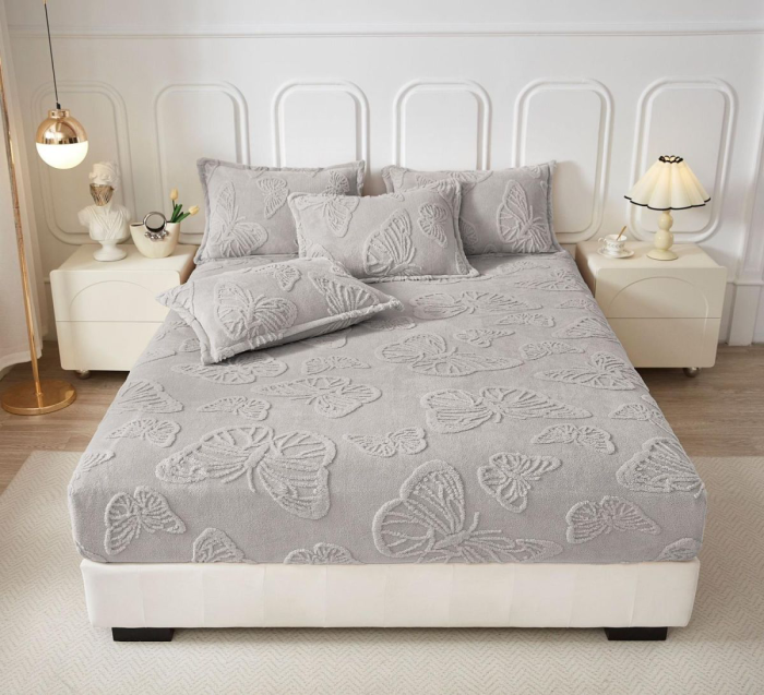husa de pat cocolino gri cu fluturi reliefati cu elastic [1]