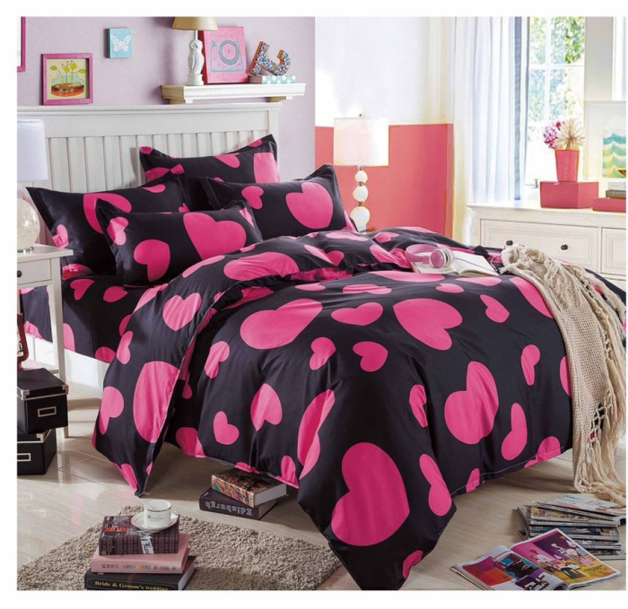 lenjerie pat inimi roz  lenjerie finet negru cu roz  set lenjerie inimi 4 piese  lenjerie pat cu elastic 180x200 inimi  lenjerie finet pat dublu romantic [1]