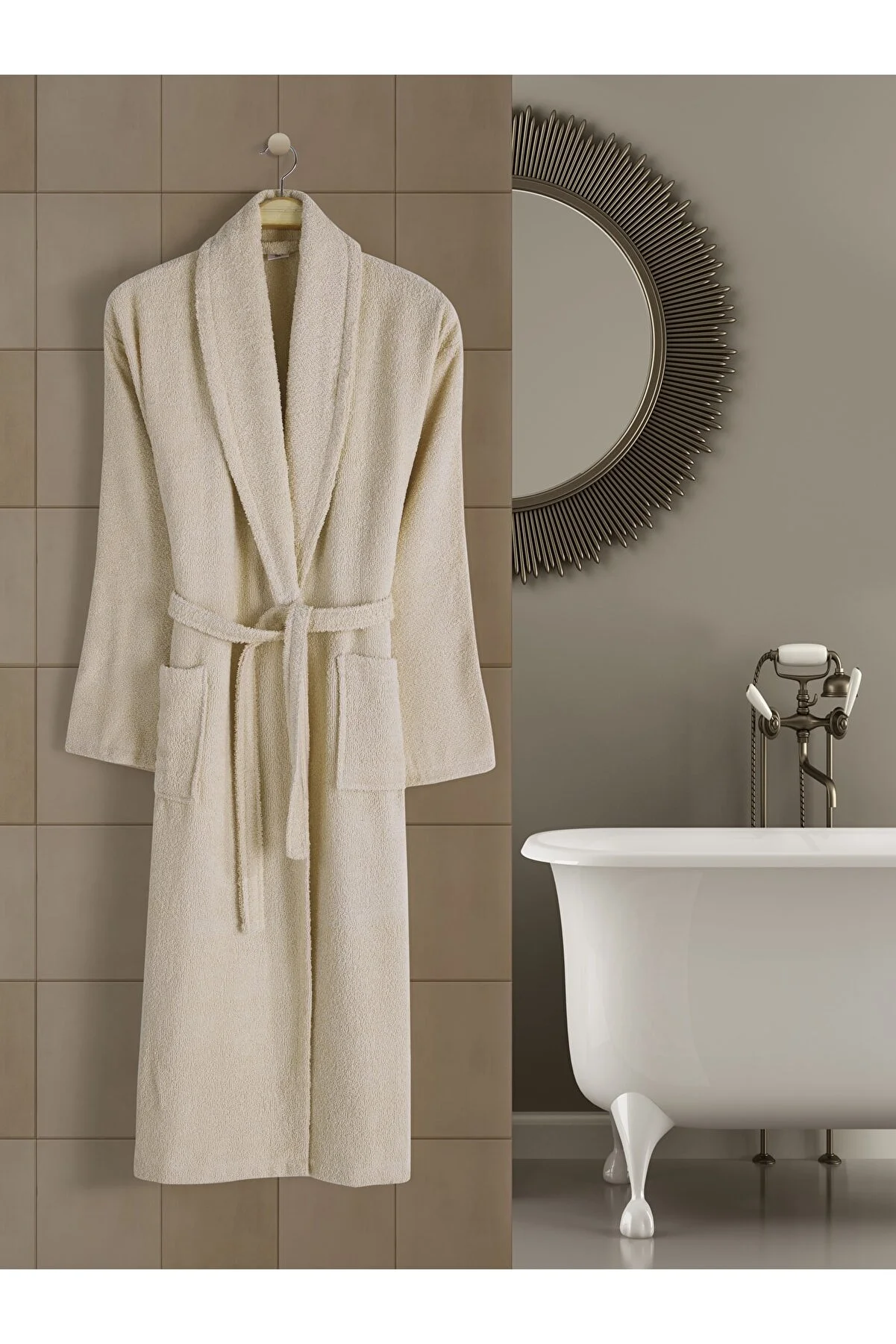 Halat de Baie bej– Față  Halat Unisex Bumbac Verde Mint – Detalii  Halat Premium Verde Mint – Material Pufos  Halat Verde Mint – Prezentare Baie [1]