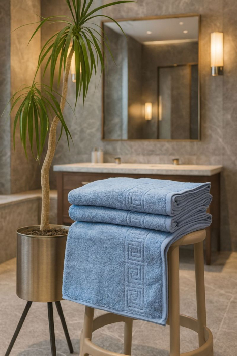 set-prosoape-baie-70x140-model-grecesc-Albastru deschis .jpg  prosoape-bumbac-turcia-70x140-lux.jpg  set-prosoape-crem-pufoase-baie.jpg [1]