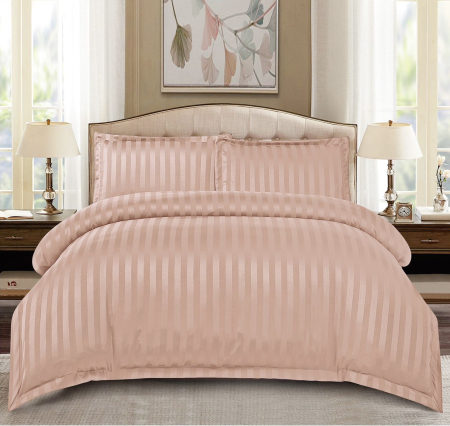 Lenjerii de pat - lenjerie-pat-damasc-at156 lenjerie-pat-roz-dungi lenjerie-pat-damasc-4-piese lenjerie-pat-eleganta-roz