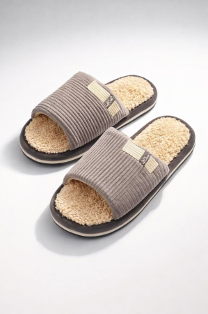 Papuci - papuci-casa-barbati-gri papuci-barbati-gri-interior-pufos papuci-casa-barbati-confort-gri papuci-interior-barbati-gri