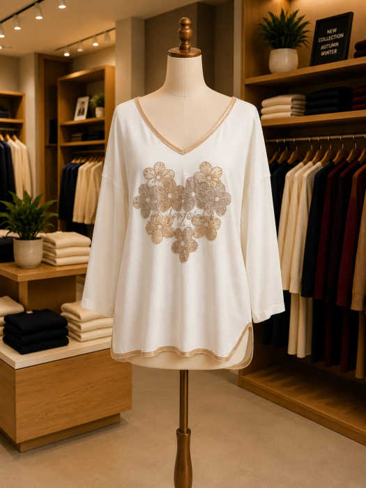 Bluza cu floricele si pietre aplicate [3]
