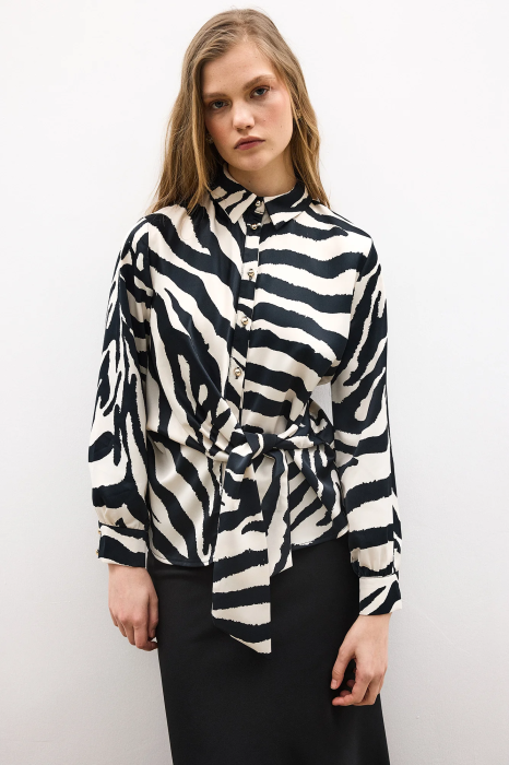 Cămașă Zebra Print cu Fundă | Cămașă Satinată Alb-Negru | Amévie [2]