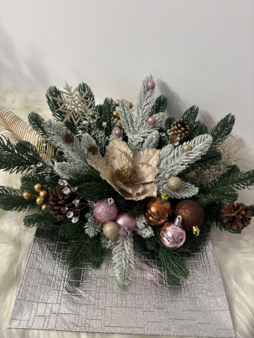 Aranjament pentru Craciun pe platou [2]