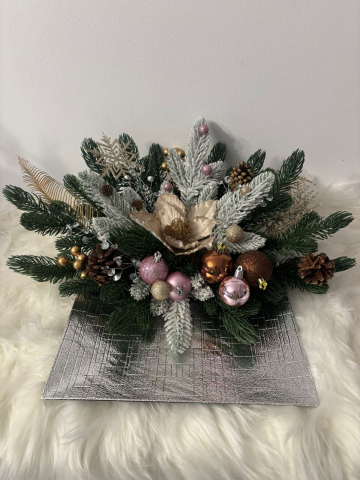Aranjamente si decoratiuni pentru Craciun - Aranjament pentru Craciun pe platou