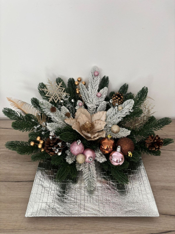 Aranjament pentru Craciun pe platou [1]