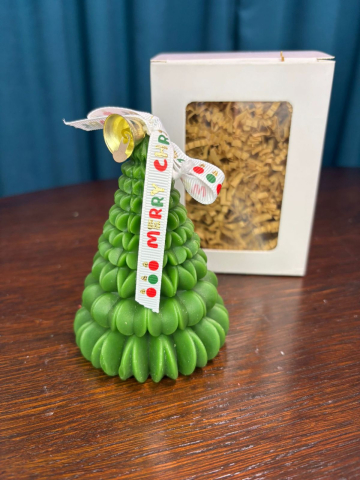 Decoratiuni - LUMANARE DECORATIVA BRAD CULOARE ROSIE 11 CM