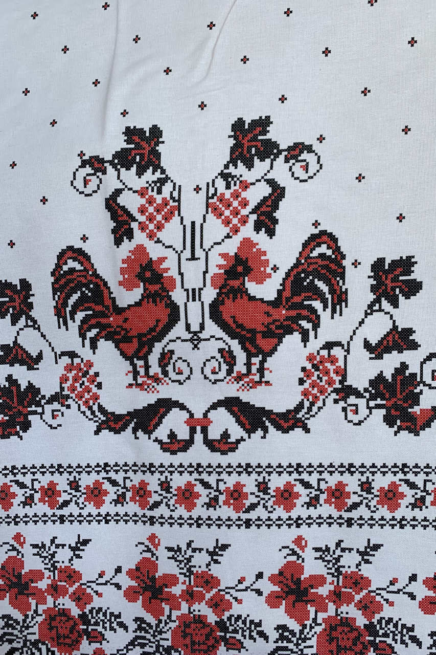 Față de masă cu model tradițional - Cocosi [1]