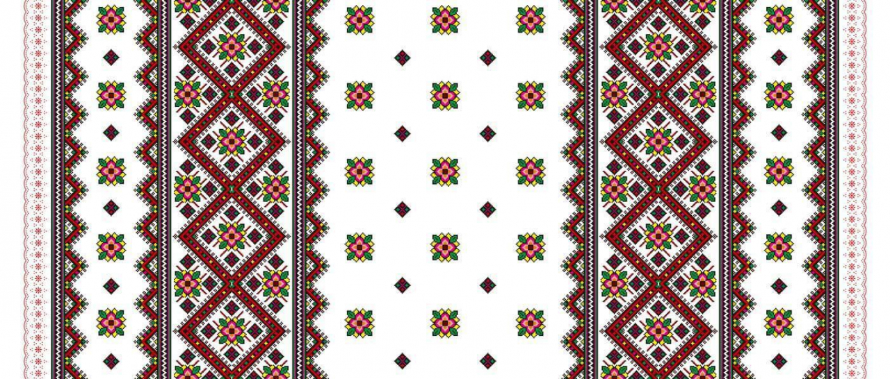 Față de masă cu model tradițional - Flori Roz [1]