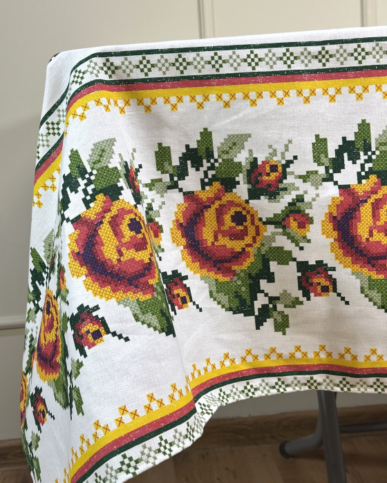 Față de masă cu model tradițional - Model Floarea [3]