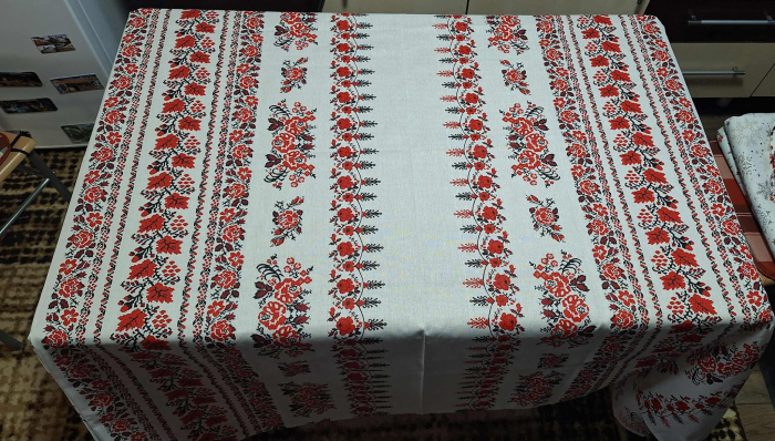 Față de masă cu model tradițional - Model Rusanda [2]