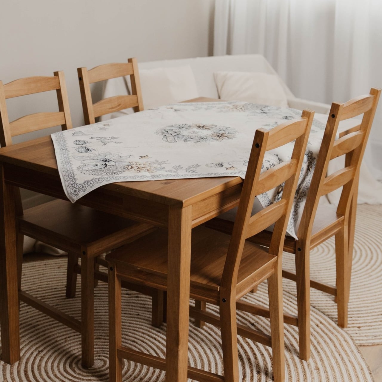 Față de masă de Crăciun tip goblen, 1m/1m Craciunite Argintii [2]