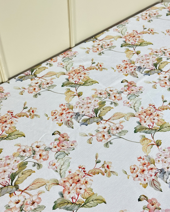 Față de masă impermeabilă, 100% bumbac - Crenguțe cu flori [2]