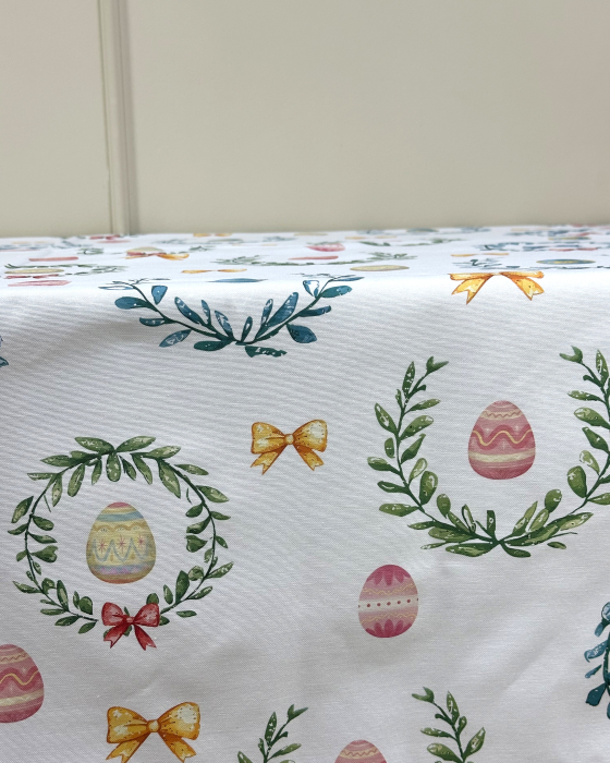 Față de masă impermeabilă cu model de Paște- Coronițe cu Ouă [3]