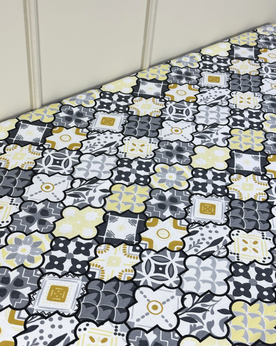 Față de masă impermeabilă- Geometric [2]