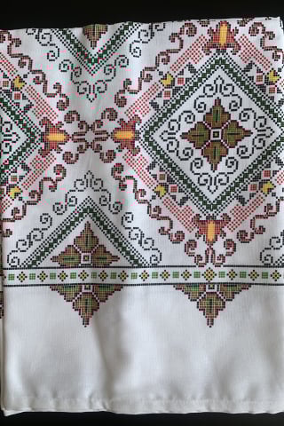 Față de masă cu model tradițional - Față de masă cu model tradițional - Romburi pe margine