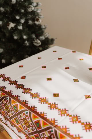 Fețe de masă - Față de masă cu model tradițional - Romburi, roșu