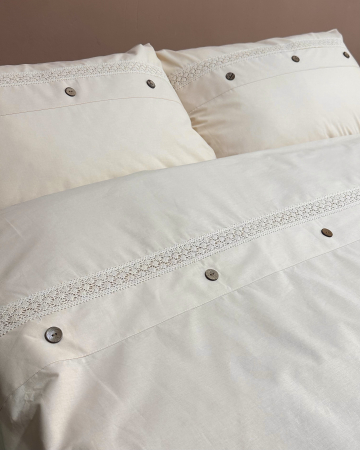 Set lenjerie Bumbac Ranforce - Lenjerie eleganta de pat, cu dantela si nasturi| bumbac ranforce 100%|Bej