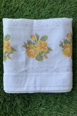 Produse pentru Casă - Prosop față alb, brodat cu Trandafiri