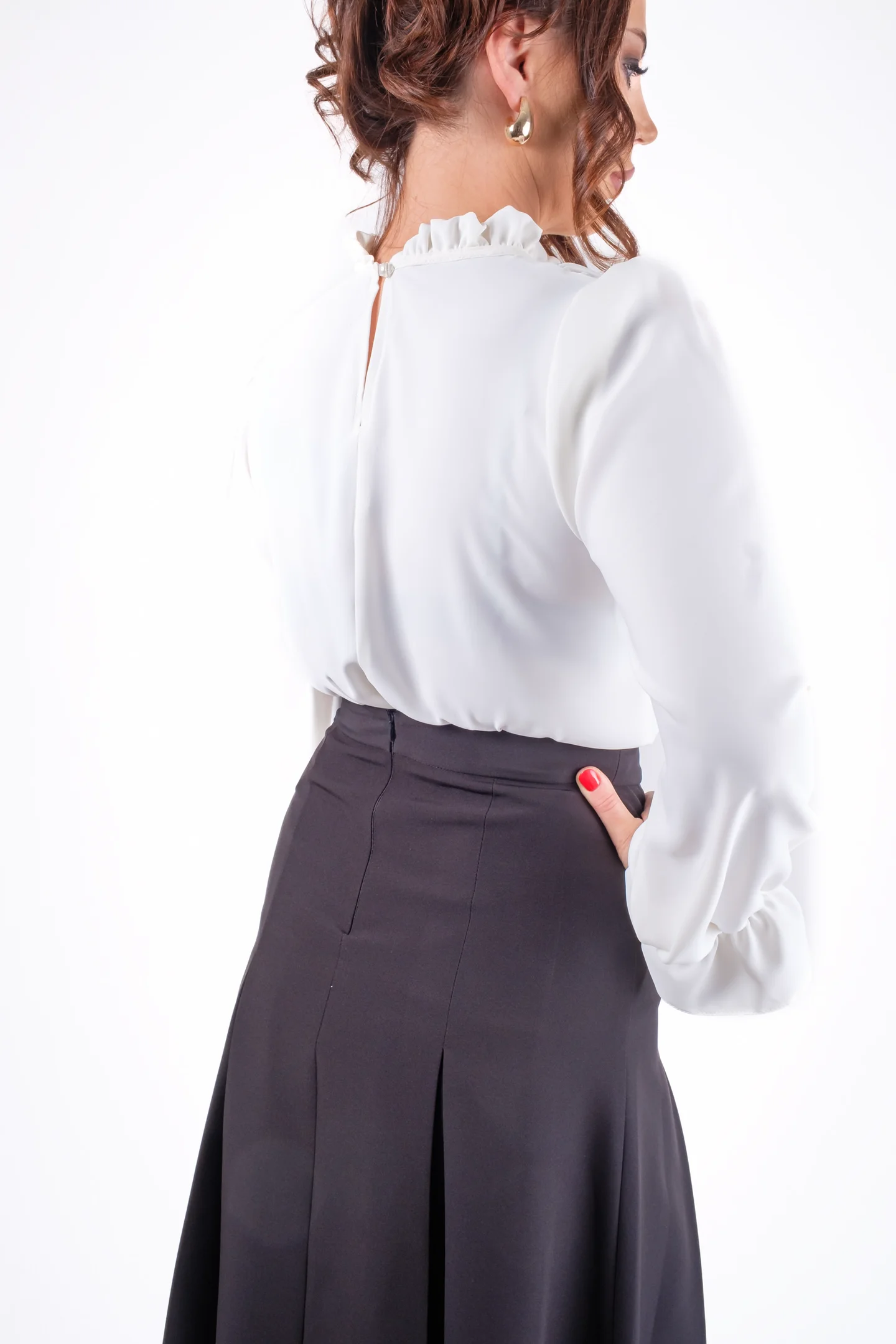 Bluza alba eleganta cu guler incretit si maneci bufante [3]