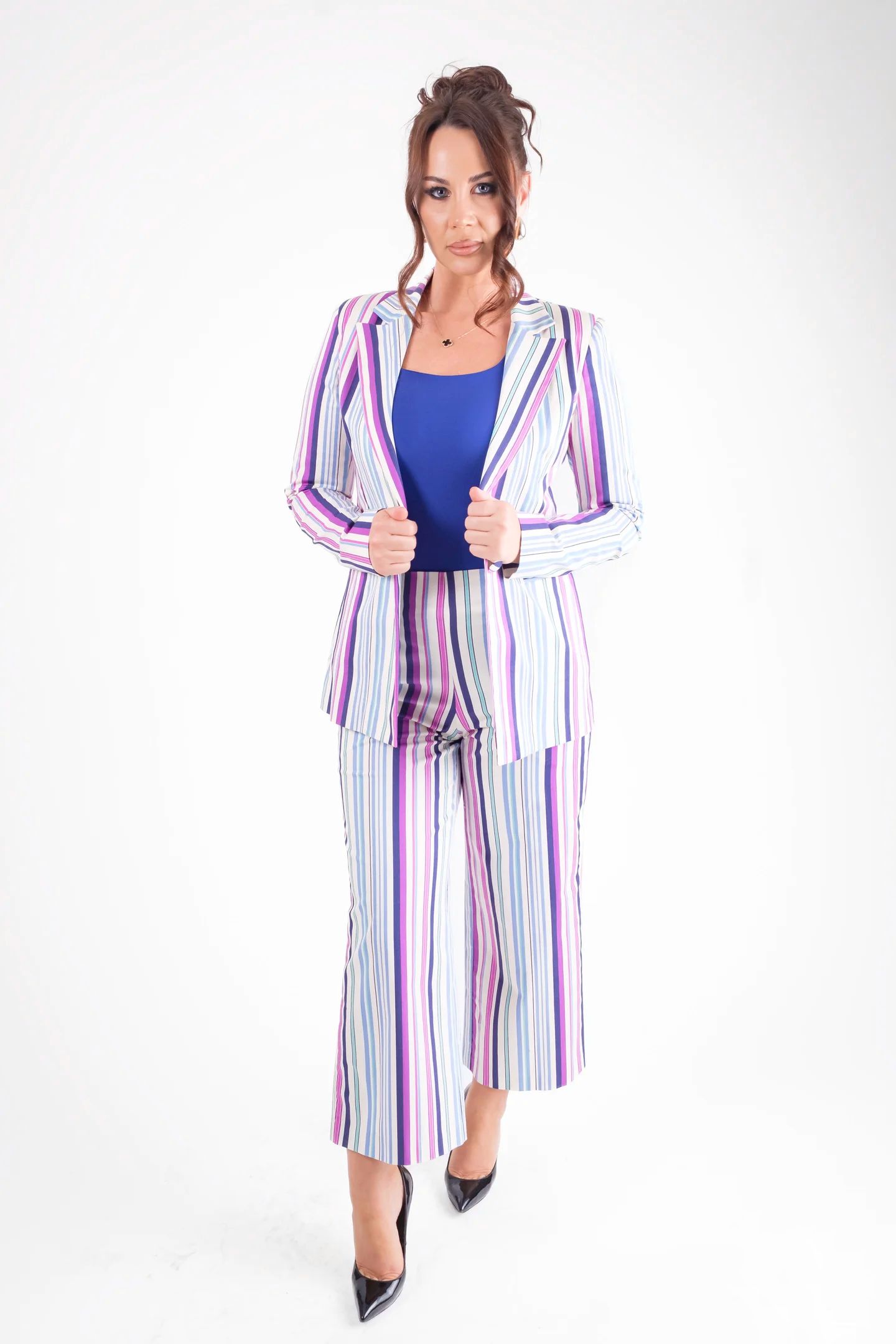 Costum dama elegant in dungi colorate-sacou si pantaloni culottes [3]