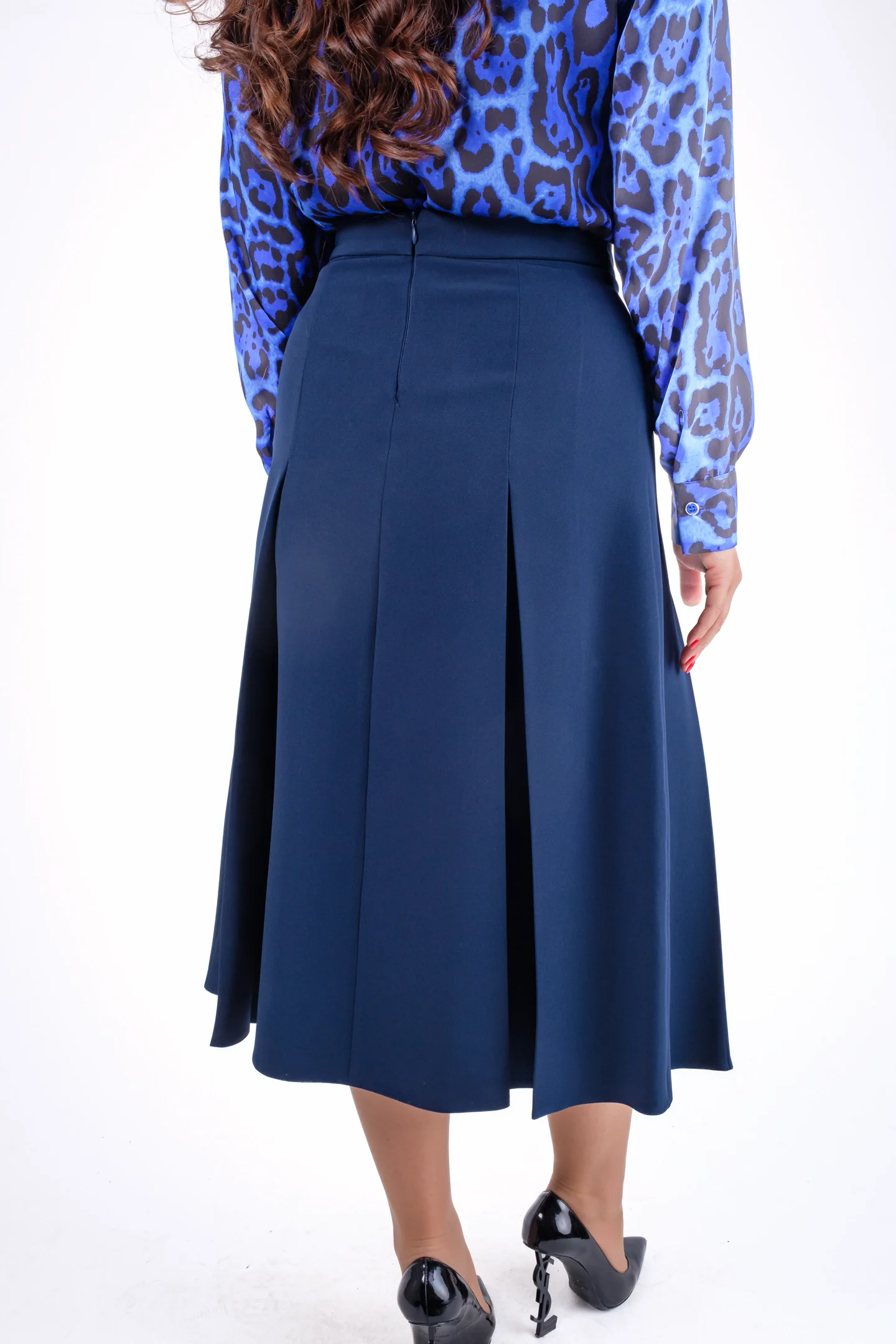 Fusta midi evazata cu pliuri speciale [4]