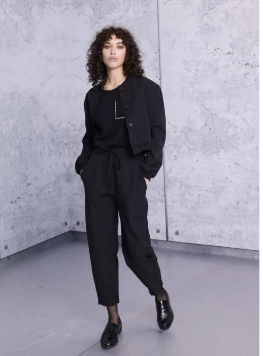 Jacheta dama casual neagra-croiala scurta moderna [2]