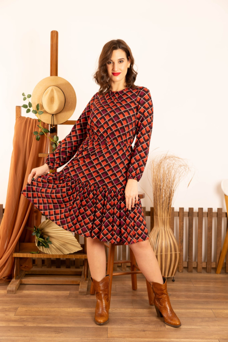 Rochie casual bordo cu imprimeu geometric si volan amplu [2]