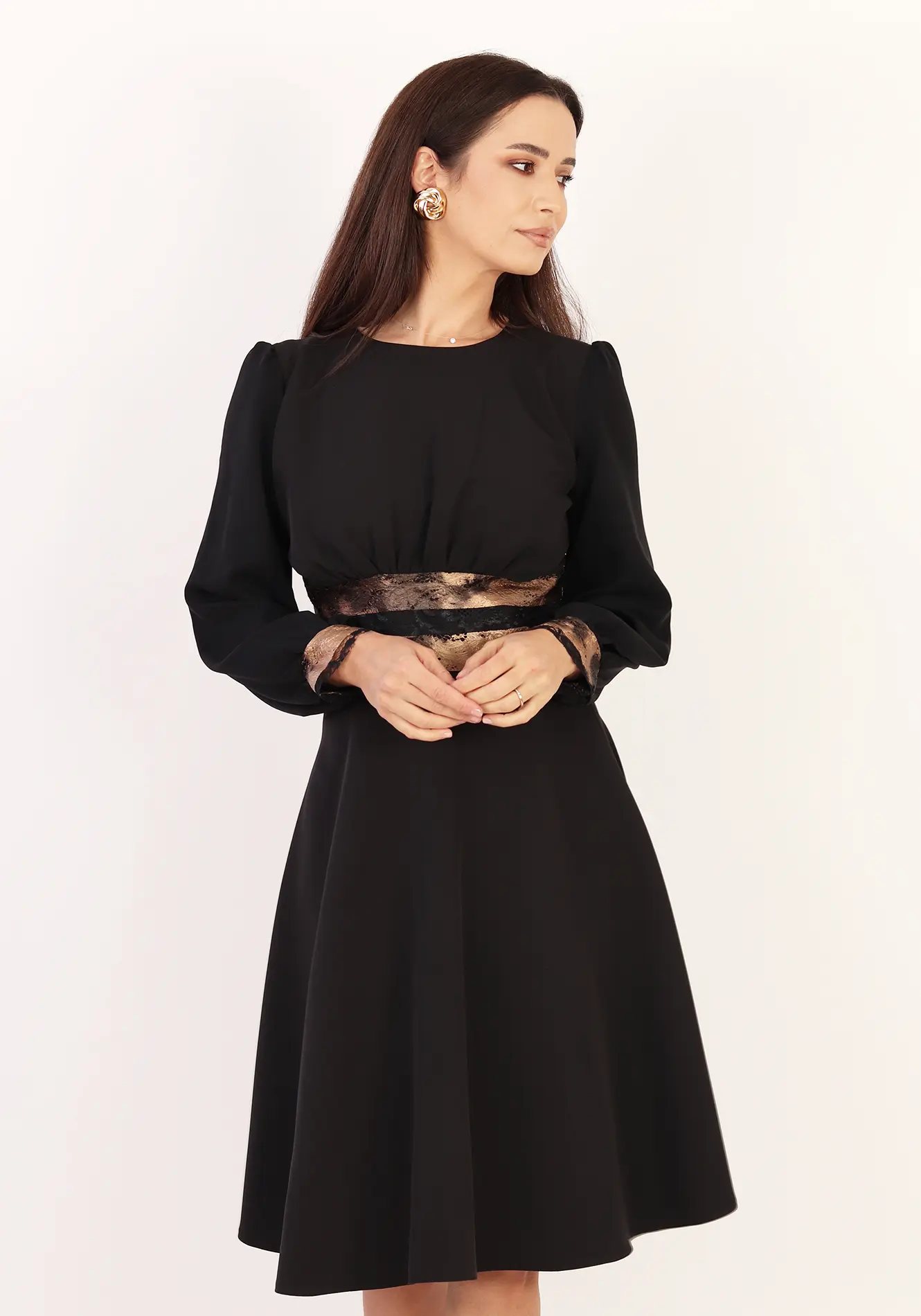 Rochie neagra eleganta cu dantela in talie [2]