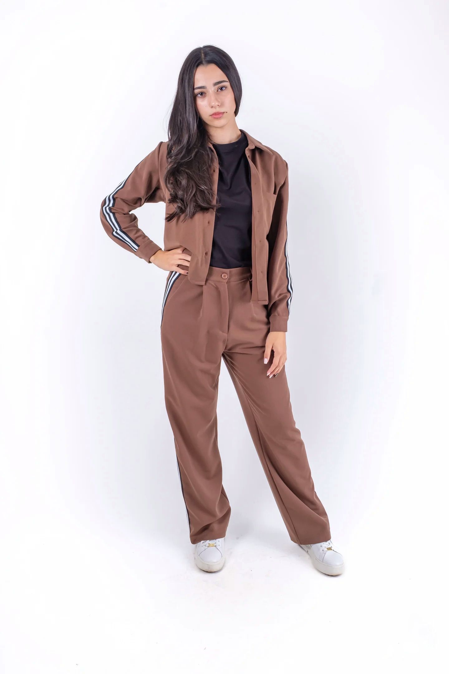 Trening casual maro cu dungi laterale albe [1]