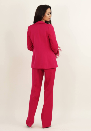 Costum elegant fuchsia cu pene decorative [3]