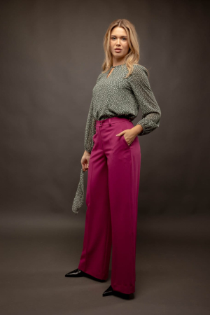 Costum elegant trei piese cu sacou,pantaloni si fusta-croi cambrat din stofa fina de calitate [6]