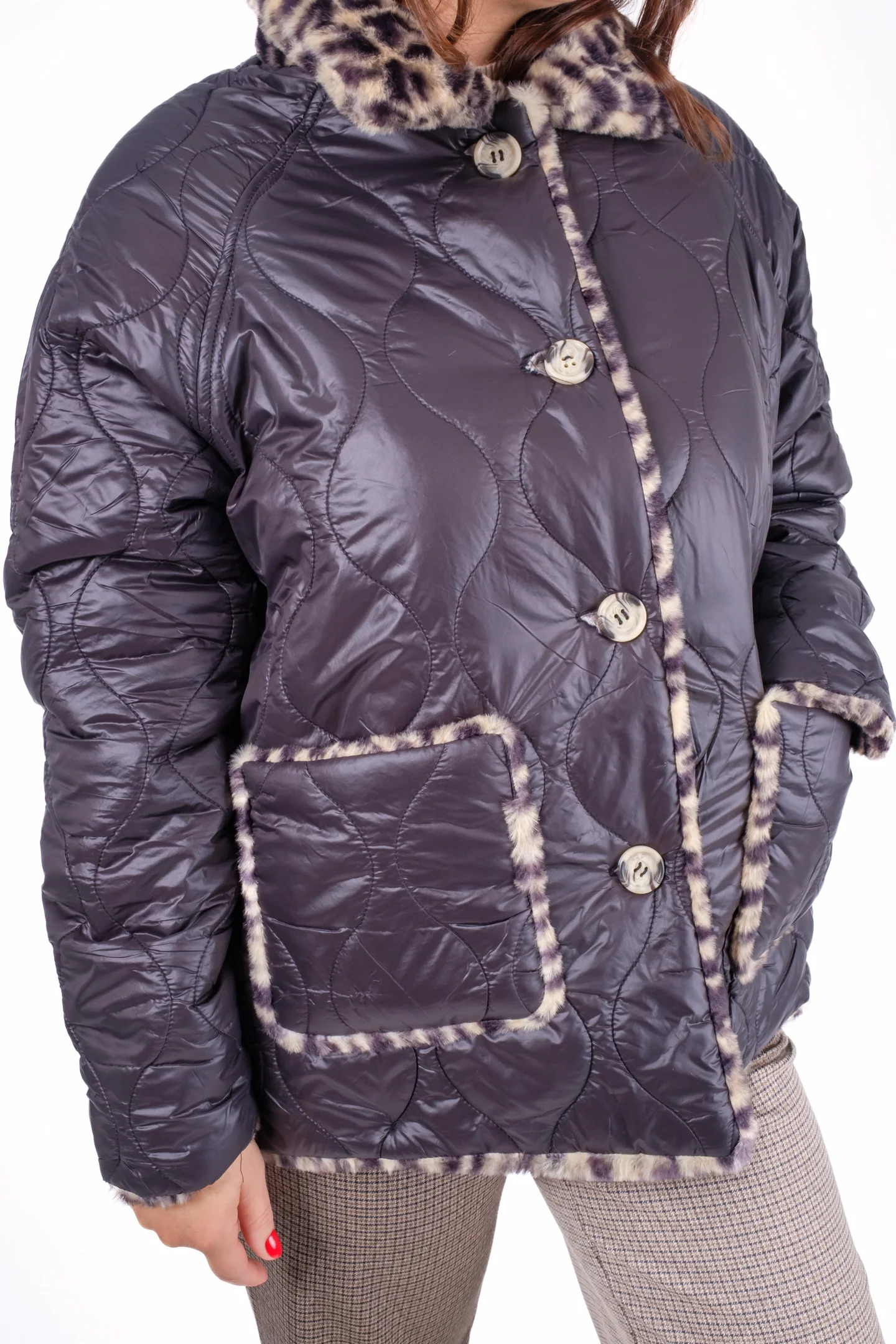 Blana scurta - Jacheta dama reversibila cu doua fete leopard si material matlasat