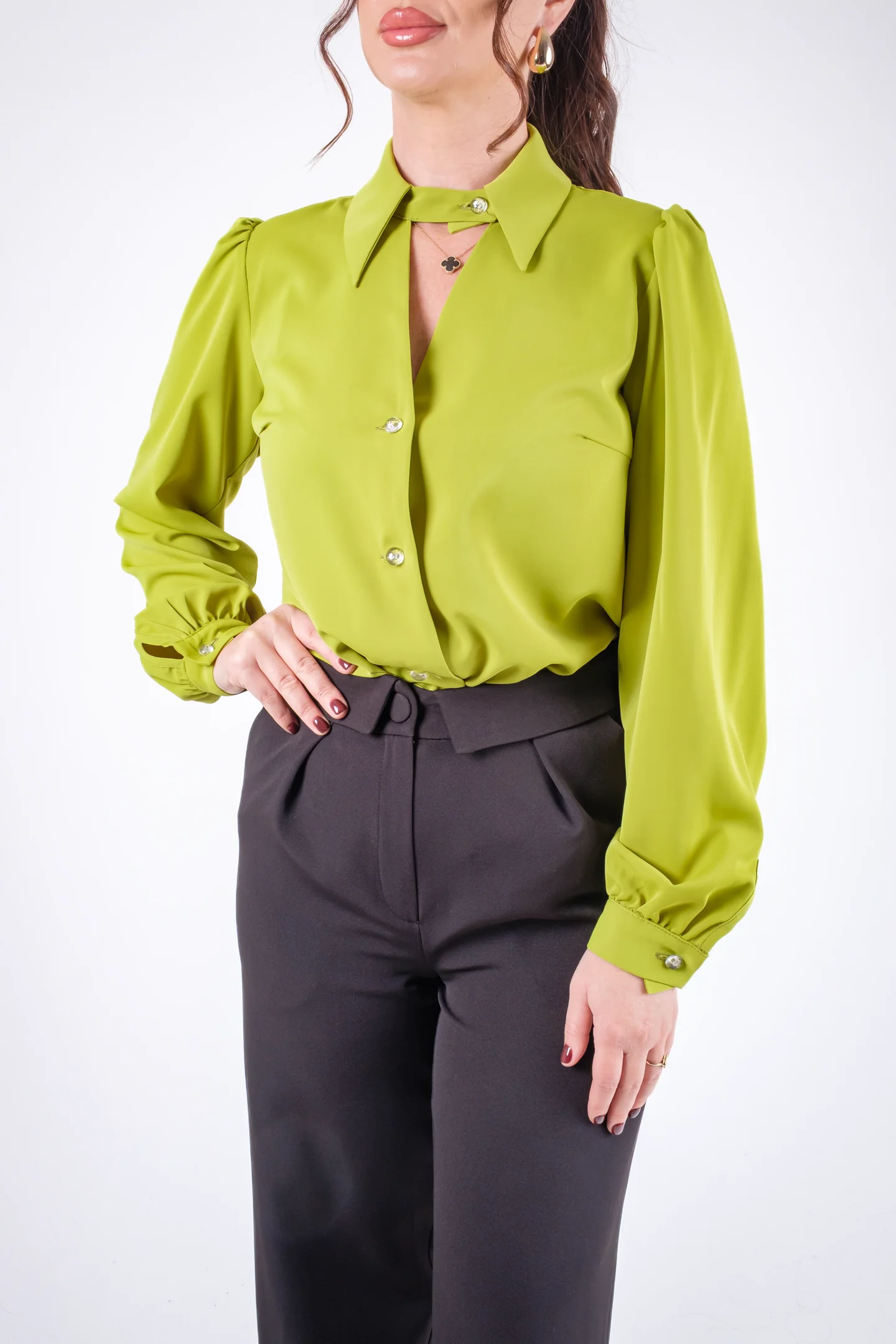 Pantaloni eleganți negri cu croială largă damă [3]