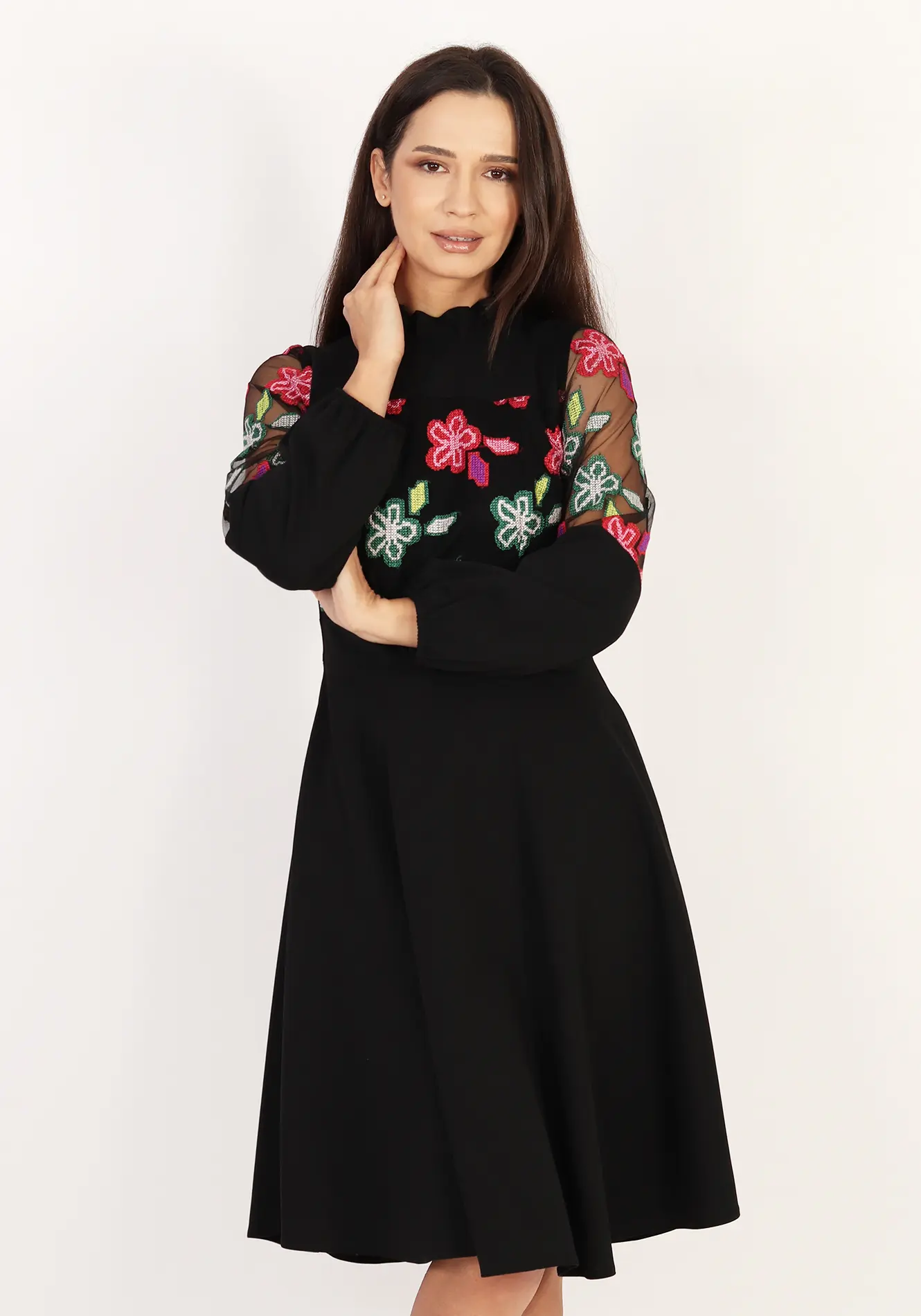 Rochie eleganta neagra cu broderie florala si maneci din tull [3]
