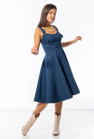 PROMOTII - Rochie midi din denim albastru cu bretele reglabile si croiala in clos