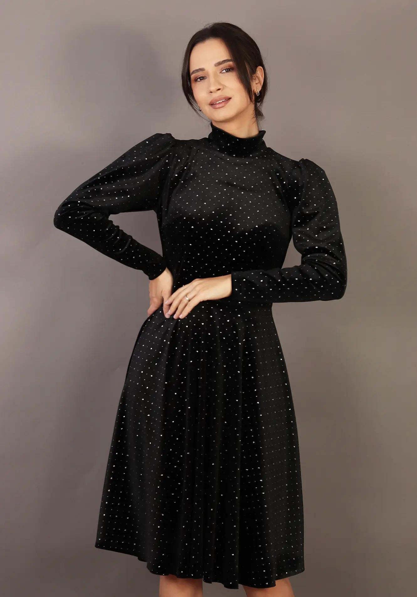 Rochii de ocazie - Rochie neagra clos cu aplicatii de strass