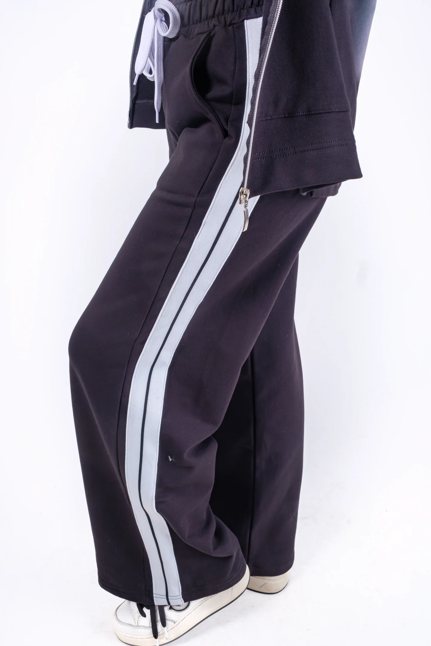 Trening din bumbac cu dungi laterale si hanorac cu fermoar [5]