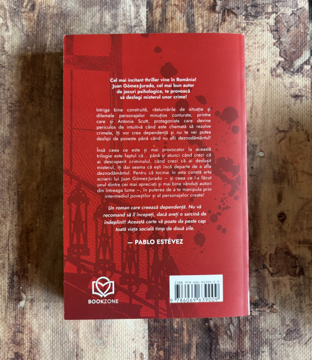 Juan Gomez-Jurado - Regina roșie [2]