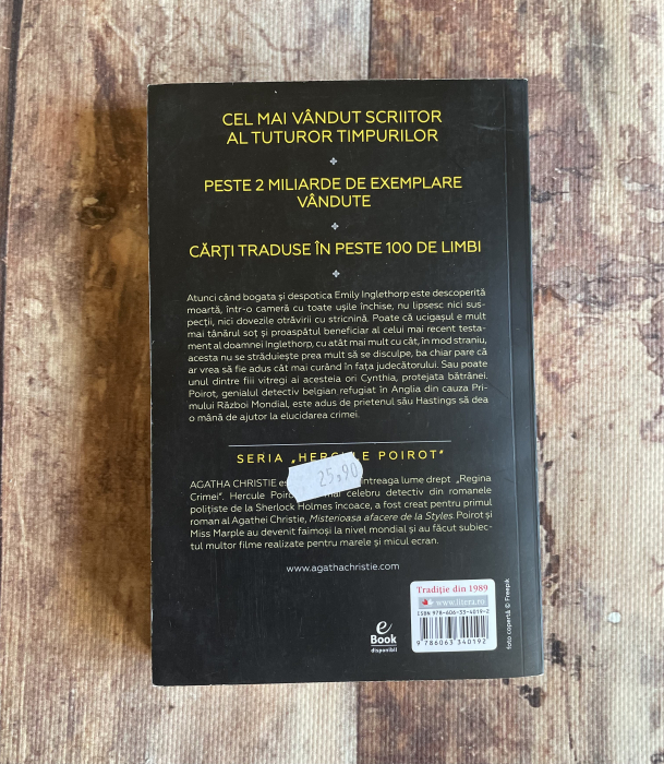 Agatha Christie - Misterioasa afacere de la Styles [2]