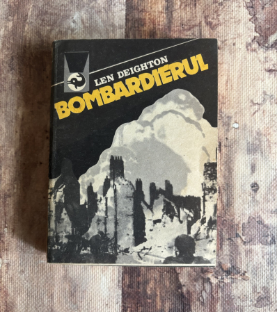 Literatură universală - Len Deighton - Bombardierul