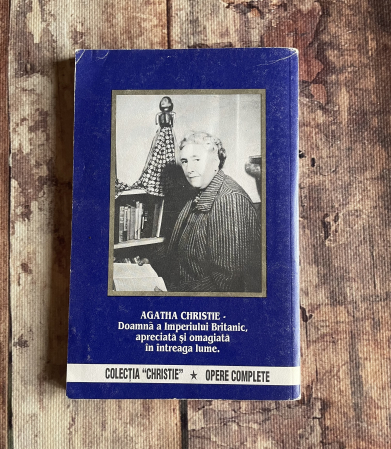 Agatha Christie - Unu, doi, trei… [1]